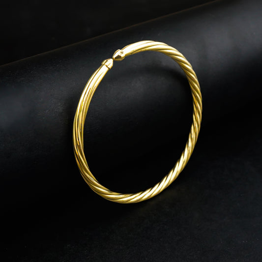 3.8mm Golden Twisted Bangle