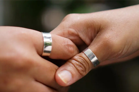 Why Matching Unisex Rings Are a Perfect Choice for Couples?