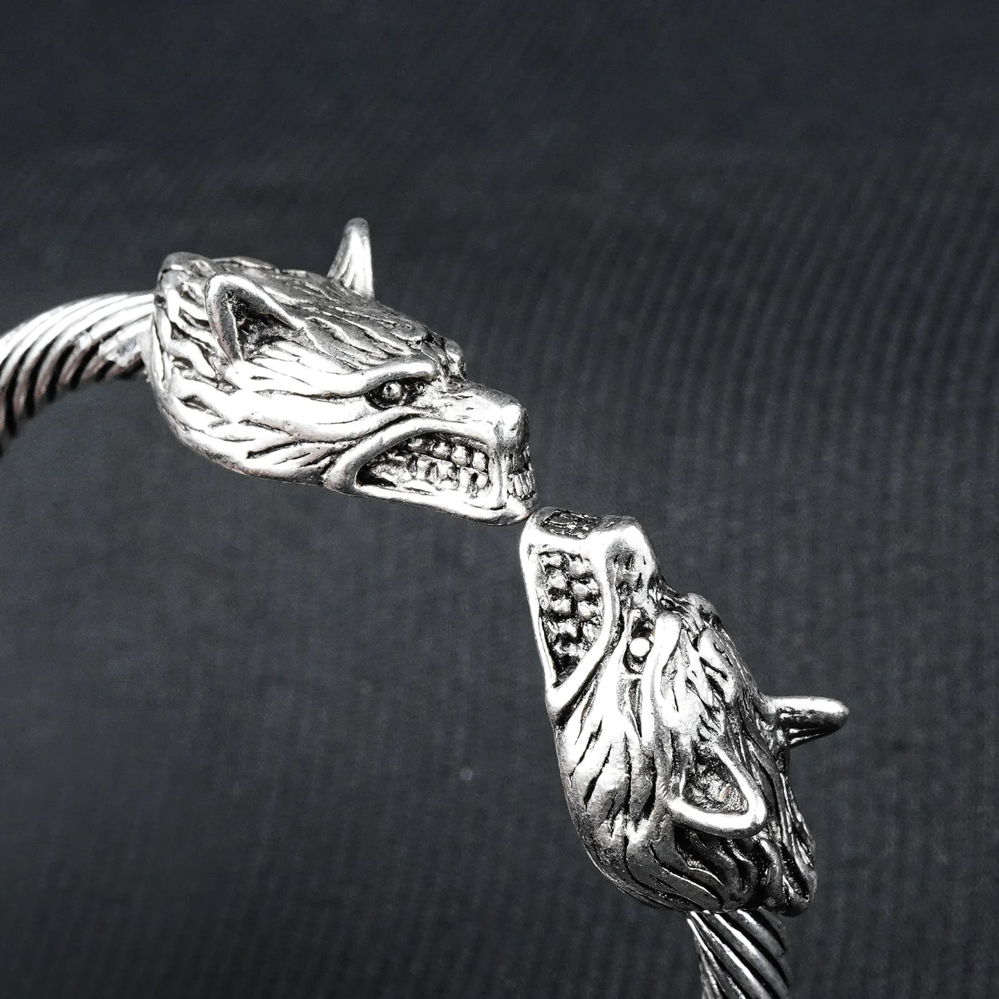 6mm Silver Metallic wolf Cuff Bangle Bracelet -316L