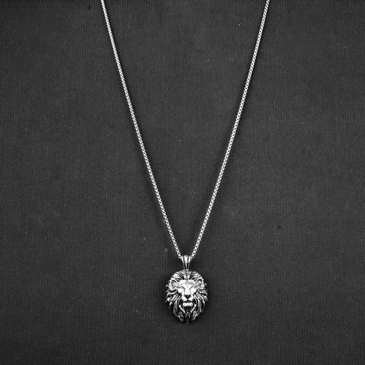 Lion pendant with silver Roundcut chain -316L