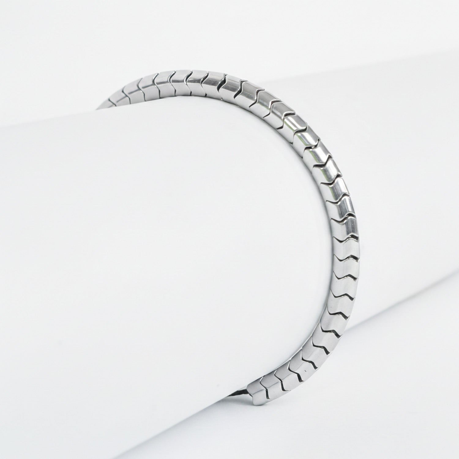 Silver Hematite Arrow Bracelet.
